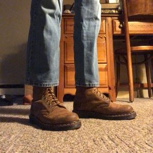 Light Brown 6 eye Dr Martens